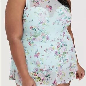 Torrid swim dress size 1 DD/DDD
